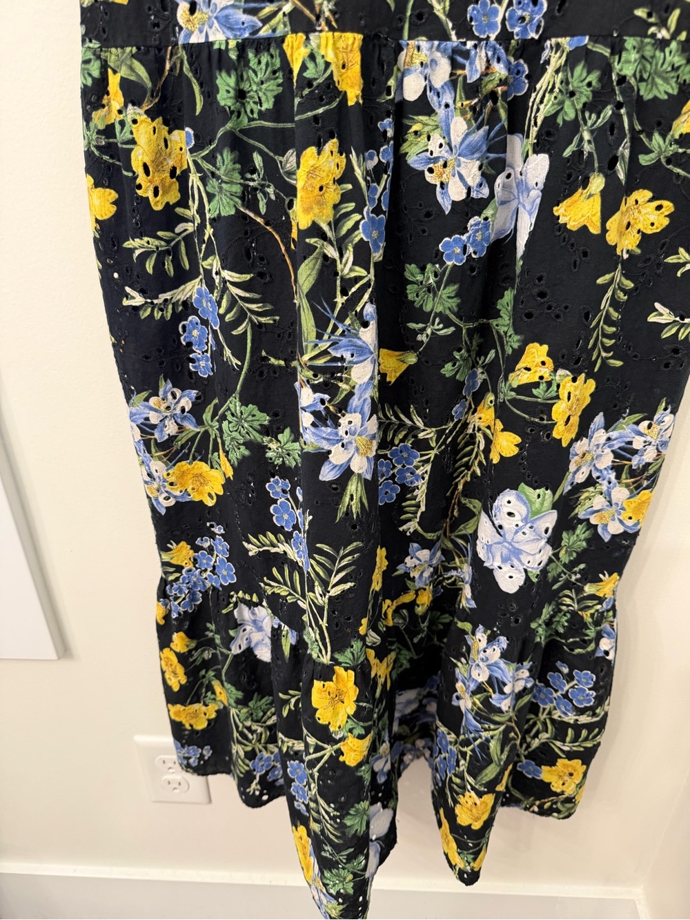 Zara Black Floral Eyelet Midi Dress with Yellow & Blue Blooms Zipper Closure S - Picture 6 of 13